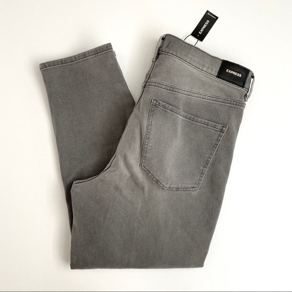 NWT Super High Waist Light Gray Mom Jeans